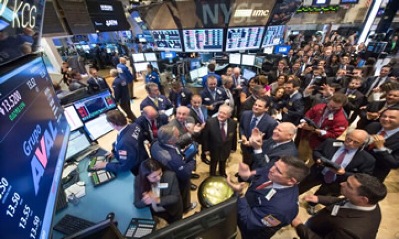 El Nasdaq cae 0.31%, a 4,541.03 unidades al inicio de la sesión. (Foto: Reuters)