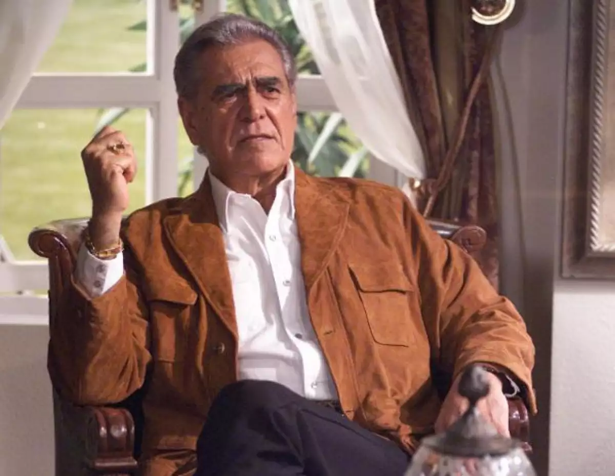 El actor mexicano dijo sentirse muy orgulloso de su hija Kate del Castillo, a quien considera una gran actriz.