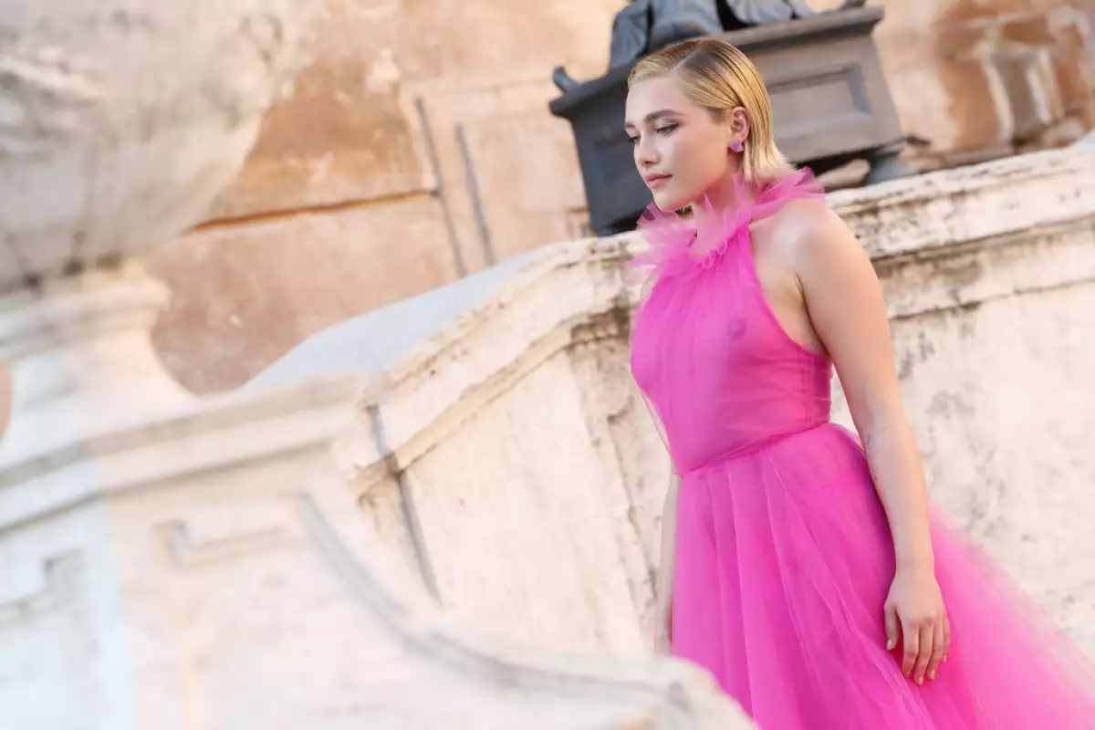 Valentino Haute Couture Fall/Winter 22/23 - Front Row