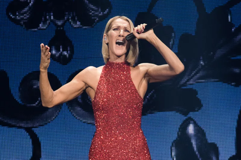 Céline Dion vuelve a lo grande y agrega más fechas en París