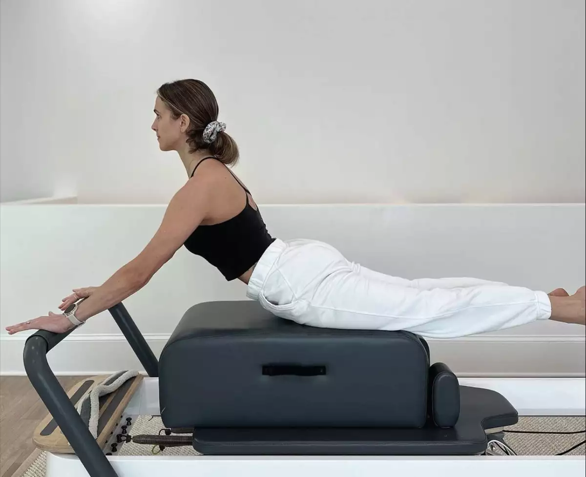 Mejora tu flexibilidad realizando estos ejercicios de pilates en