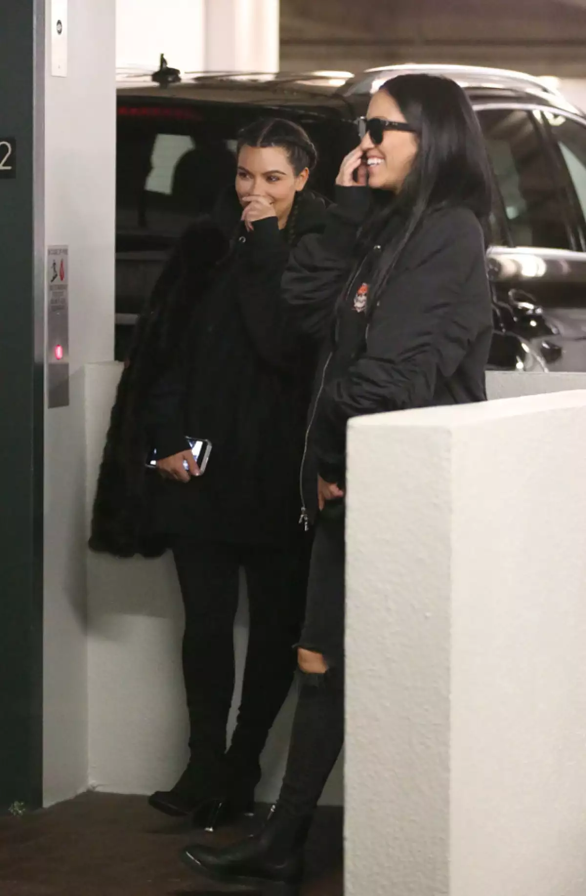 La celeb apareció de buen humor ante los fotógrafos, mientars se dirigía a un consultorio médico en Beverly Hills.