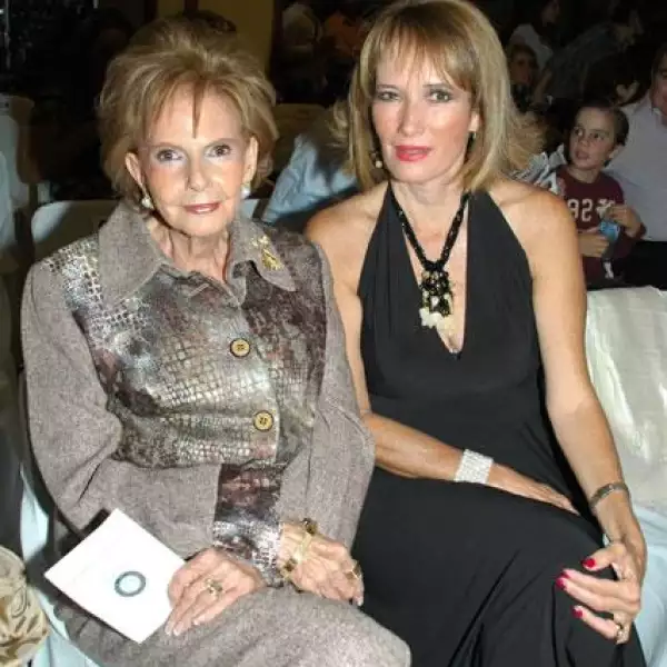 Desfile Elda Watanabe