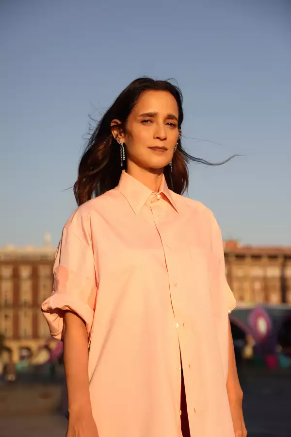 julieta-venegas-portada-elle-mayo