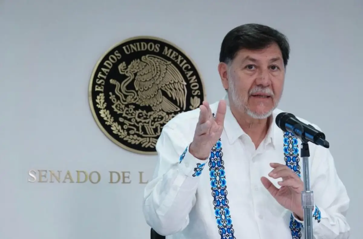 Abuchean a Gerardo Fernández Noroña en Congreso del PT