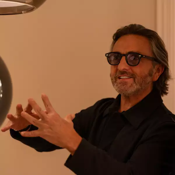 Arturo de la Rosa-1.jpg