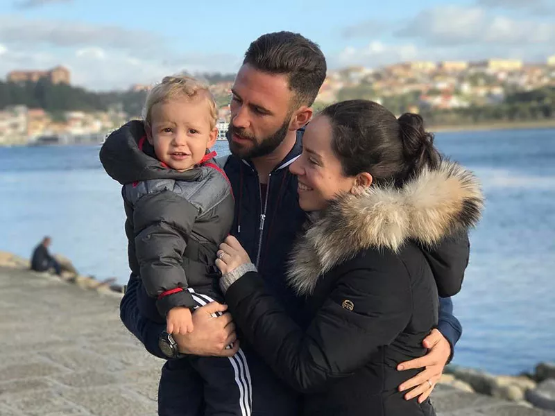 Miguel Layún y su familia