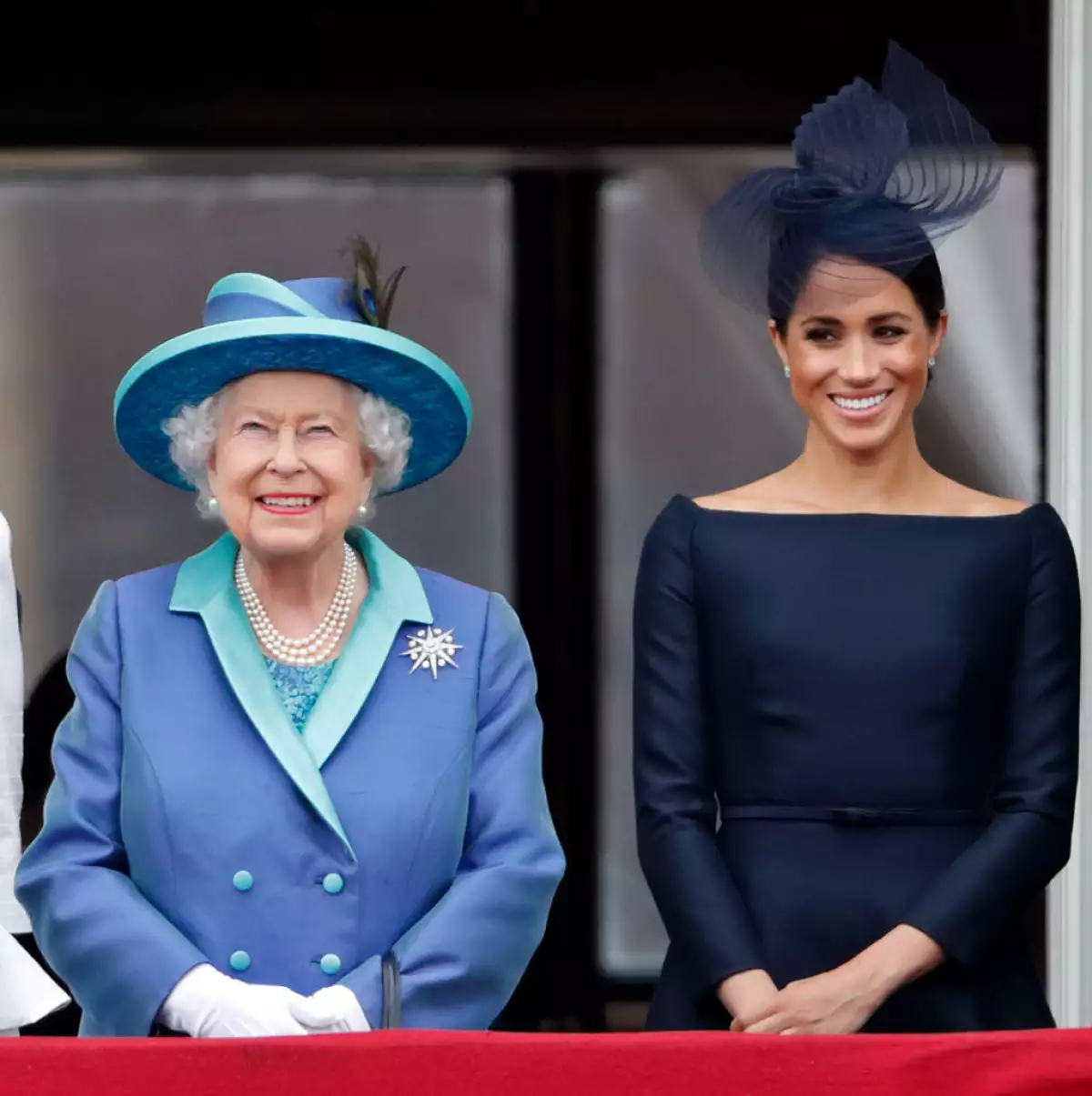 reina Isabel y Meghan Markle