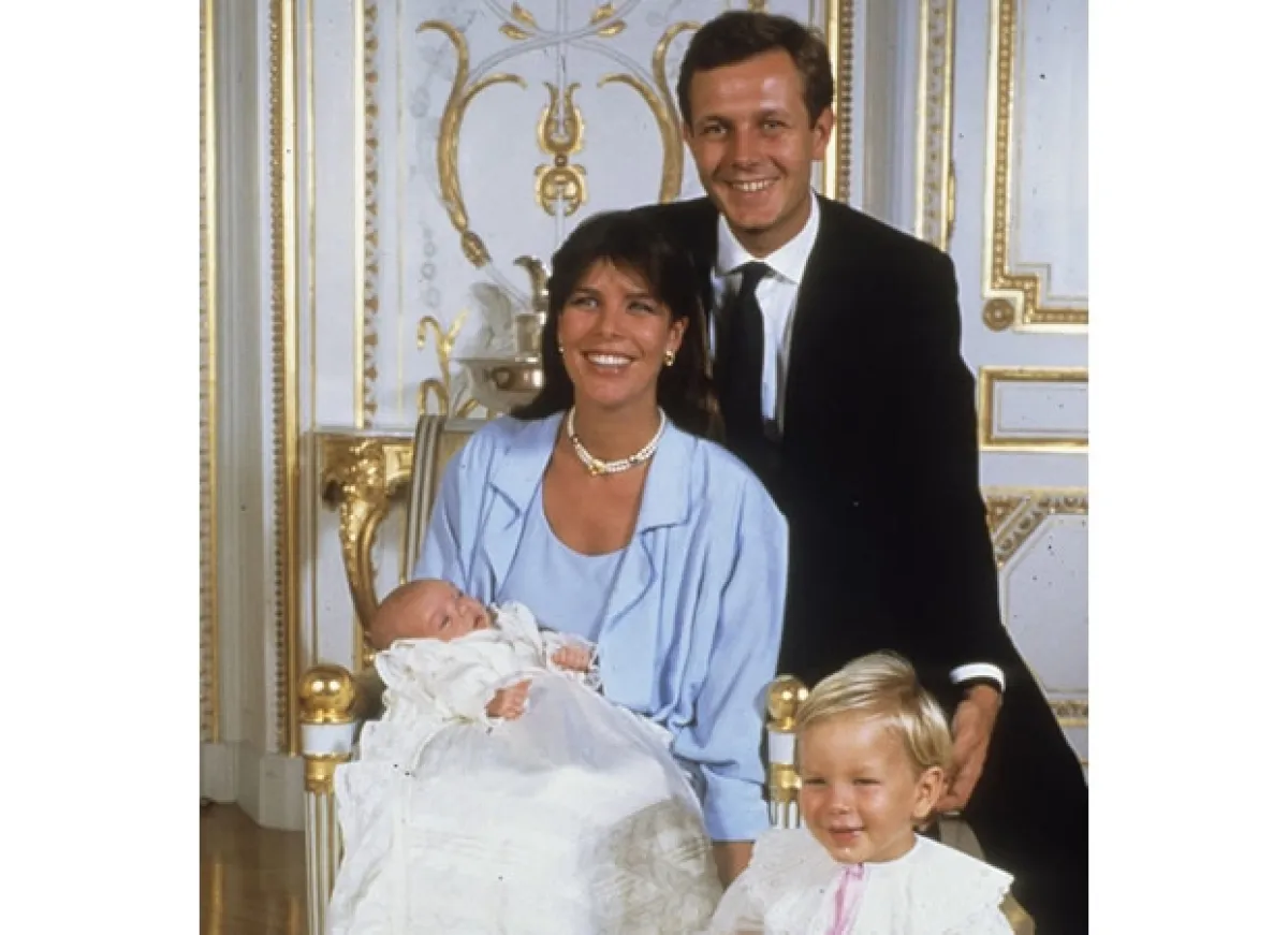 Carolina fue feliz al lado de Stefano. Aquí con sus dos primeros hijos, Andrea y Carlota.