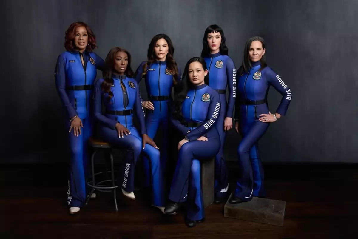 Katy Perry viaja al espacio en Blue Origin, primera misión integrada sólo por mujeres