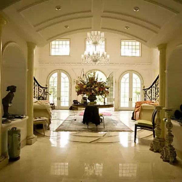 La Procuraduría General de la República informó que negoció con EU la exoneración de Ye Gon, mexicano por naturalización, para facilitar su extradición a México, donde está acusado por delitos contra la salud, delincuencia organizada y lavado de dinero.