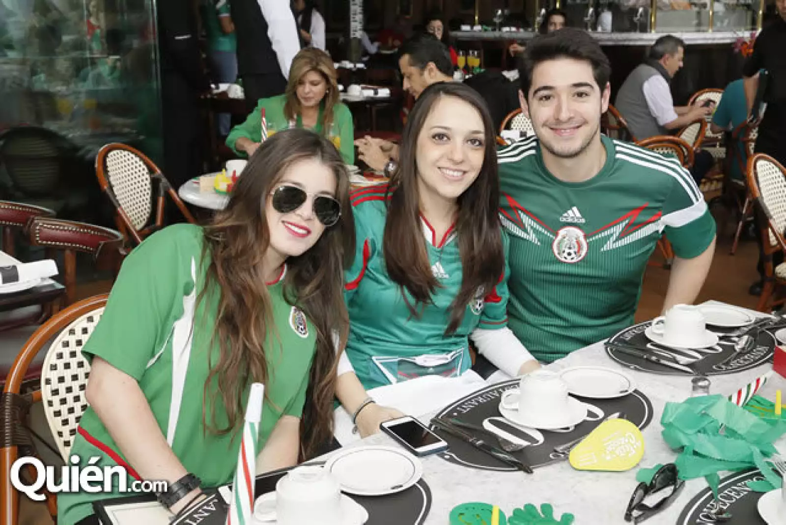 María Nieto,Mayte Sepúlveda,Mauricio Garza