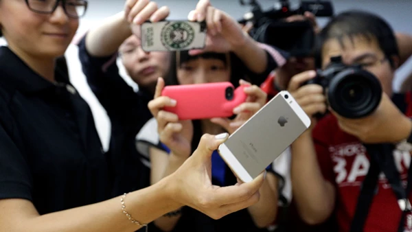 Apple busca que el iPhone 5C sea su arma de entrada a los mercados emergentes, principalmente el chino, donde sus dispositivos son demasiado caros para ser comprados.