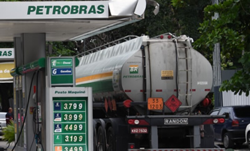 Hasta hace poco Petrobras era una de las acciones más atractiva en la industria petrolera. (Foto: AFP )