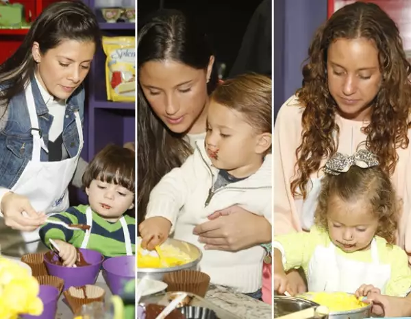 Patricio Islas, Emiliano Ramos y Macarena Incera siguieron las indicaciones de la chef con ayuda de sus mamás.