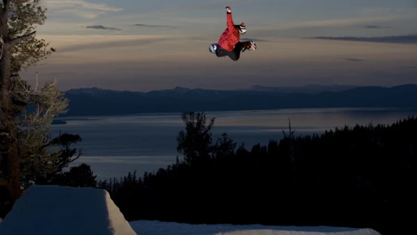 2. Lake Tahoe es el segundo lago más profundo de los Estados Unidos con una profundidad de 501 metros.