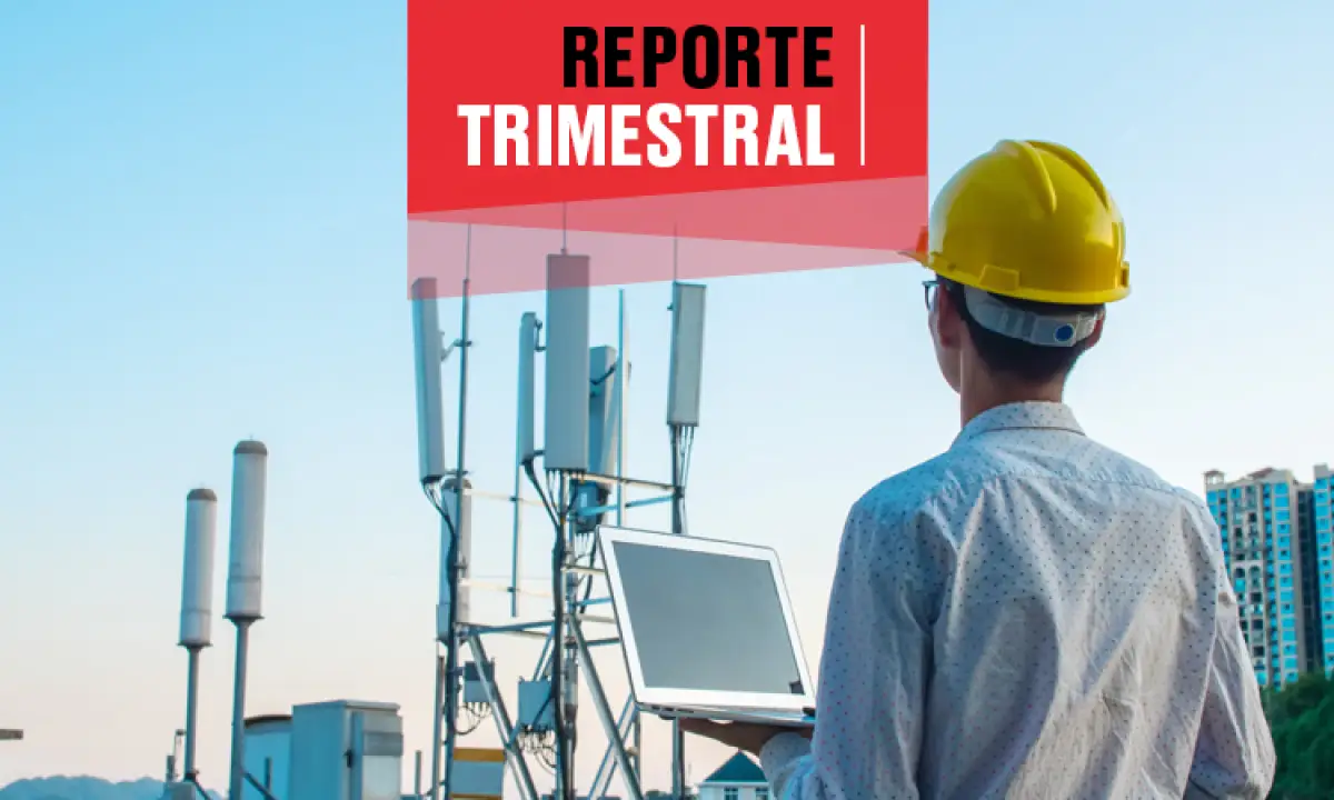persona en torres de telecomunicaciones