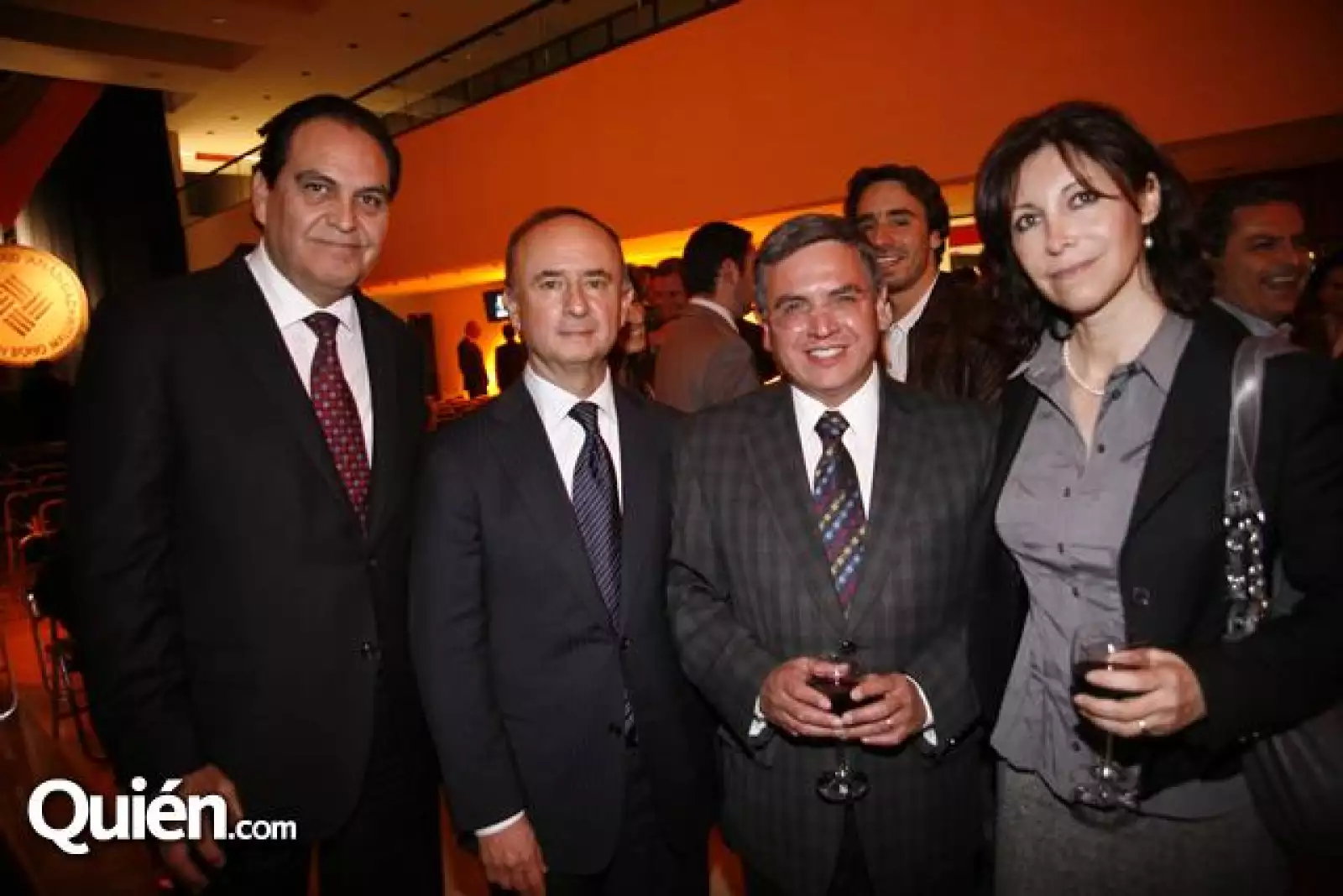 Roberto Delgado,Javier PérezJaime Durán,Claudia Sánchez