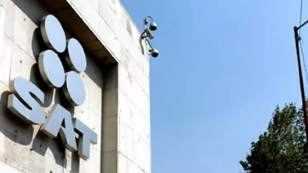 El SAT también ha dispuesto 60 módulos alternos para la atender a los contribuyentes. (Foto: Reuters)