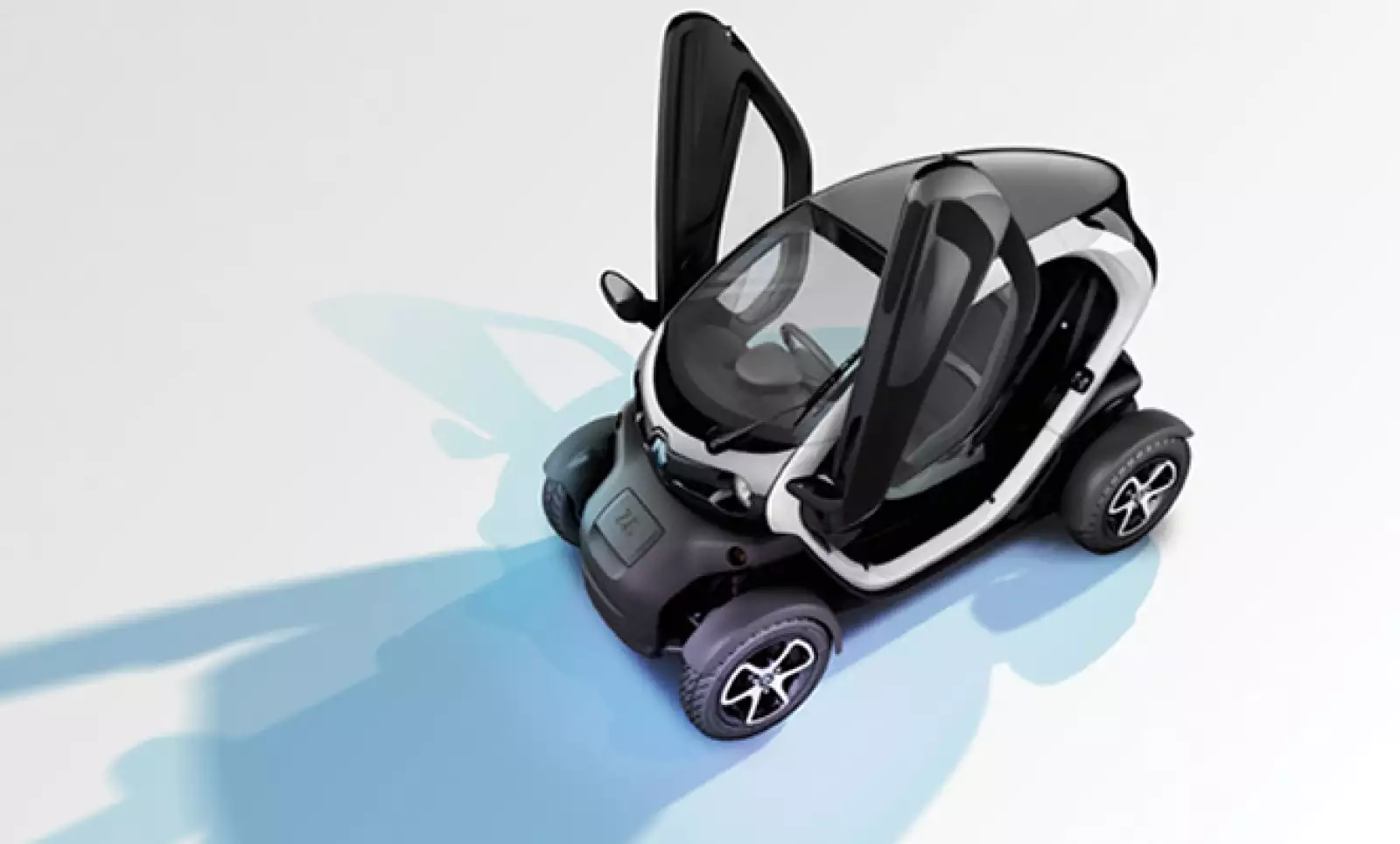 Un vehículo creado para la ciudad. Su innovador diseño y su arquitectura futurista hacen de este biplaza un vehículo habitable y funcional.