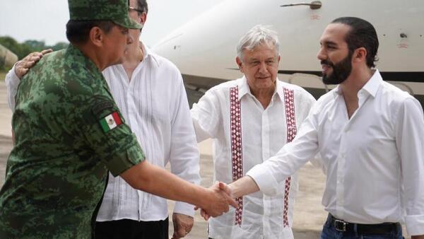 AMLO-Bukele