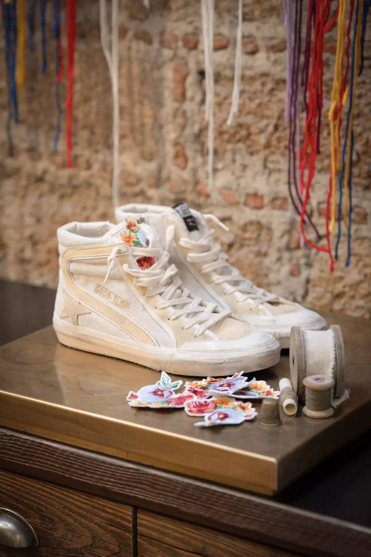 VILLANAART X GOLDEN GOOSE
