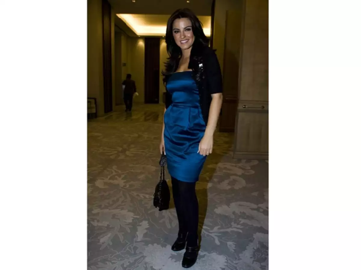 El azul hace que las personas sean más creativas por ello Maite Perroni ha hecho un excelente trabajo en la telenovela `El triunfo del amor´.