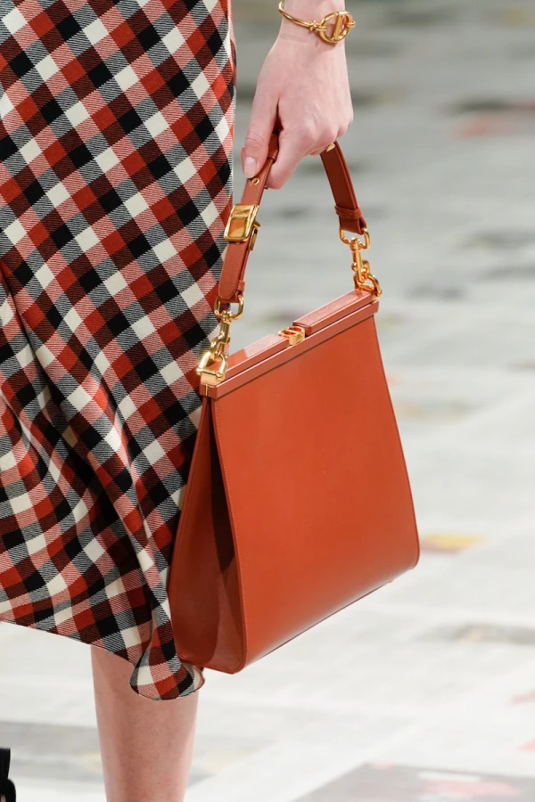 Dior : Runway - Paris Fashion Week Womenswear Fall/Winter 2020/2021