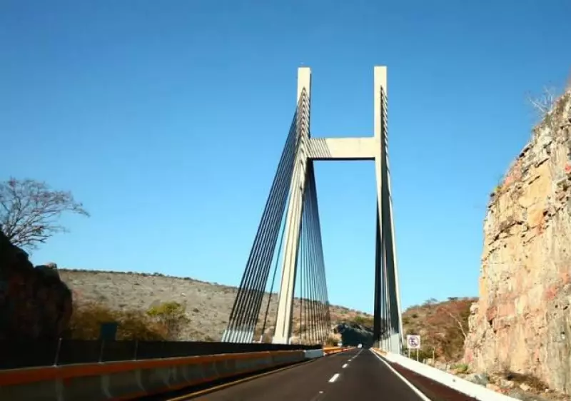 construcci�n obra p�blica