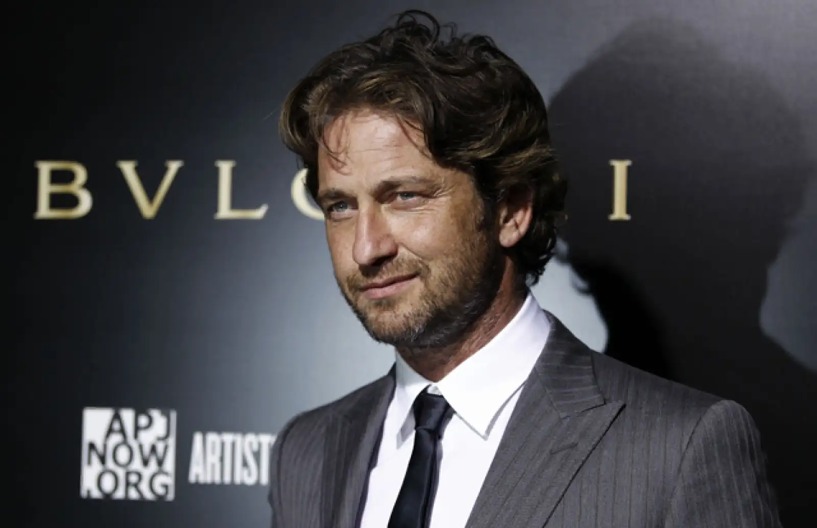 Gerard Butler. Actor británico que genera una gran duda, sobre todo en los medios de su país: ¿Por qué sigue soltero?