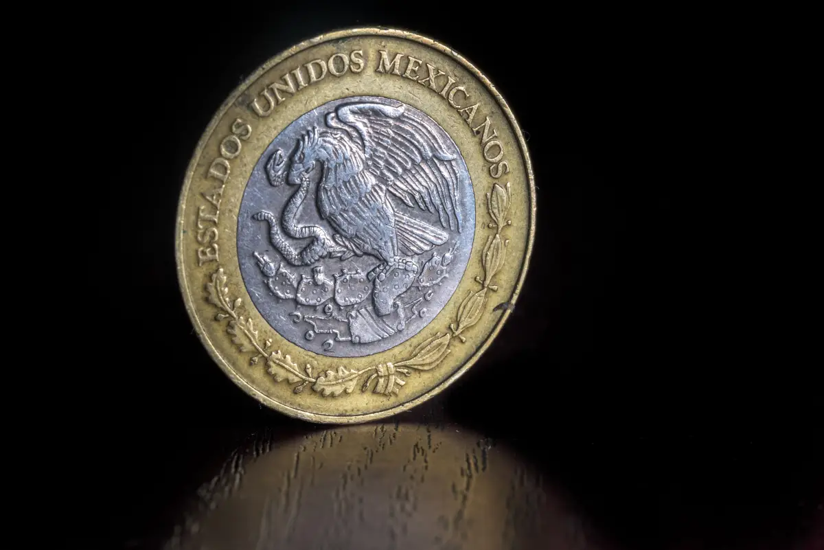Peso y dolar