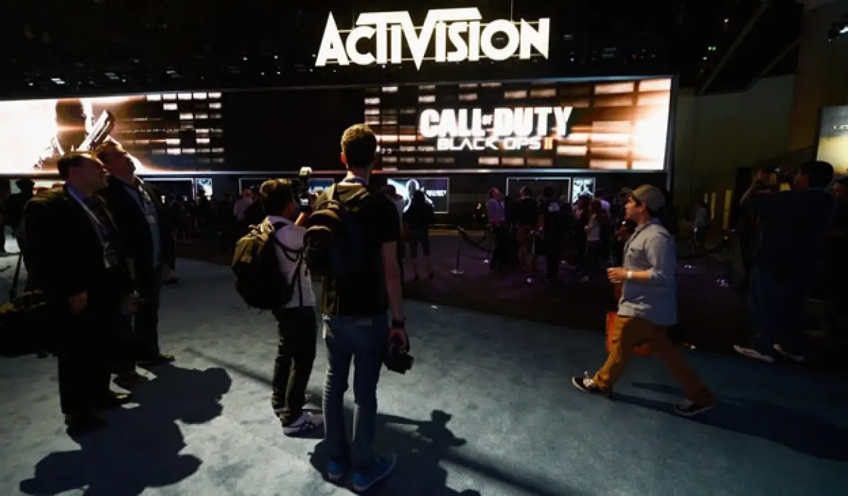 microsoft luchara compra activision blizzard