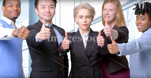 emilia-clarke-making-stock-photos-2-5b0801c2e058b__700