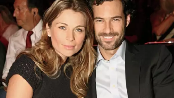 El esposo de Ludwika Paleta invita por medio de Facebook a unirse por la paz en el contexto de violencia que enfrenta el país de una forma particular.