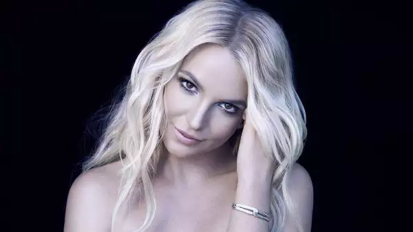 Britney Spears - "I Am Britney Jean"