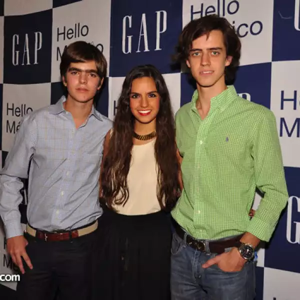Rodrigo Sahagún, Estefi Mijares y Andoni Campoy