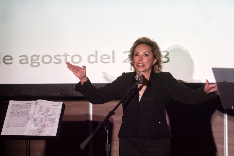 Regreso Elba Esther