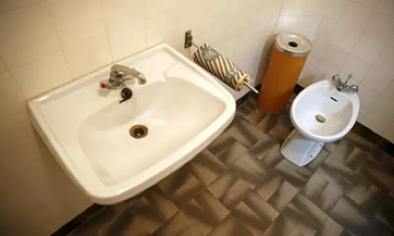 La venta de Sanitarios Lamosa se concretaría en el primer semestre de 2015. (Foto: Reuters )