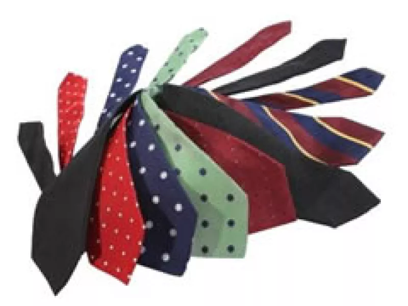 Las corbatas con líneas siempre se ven bien. (Foto: Archivo)