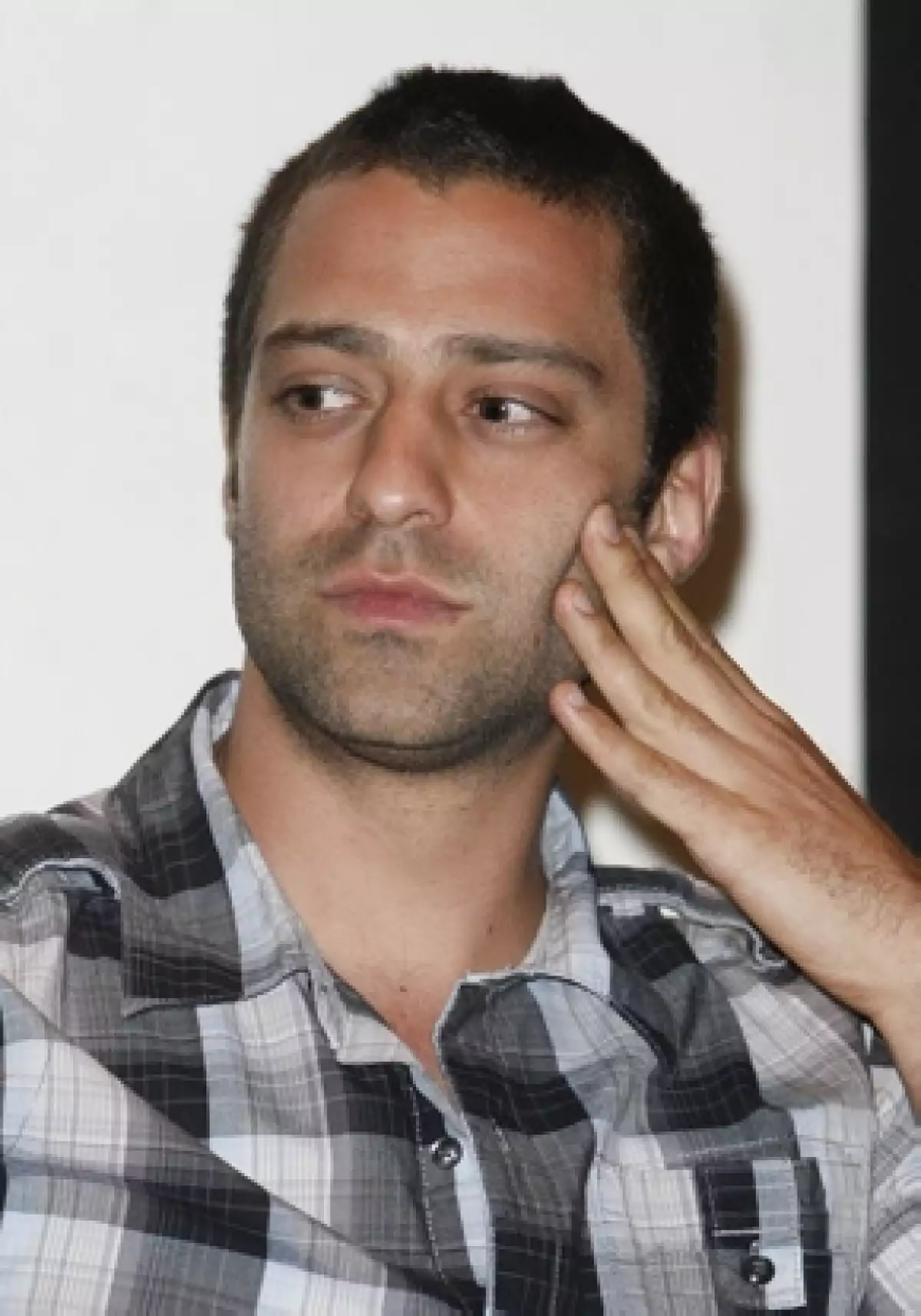 El cantante afirmó en conferencia de prensa que no le ha llegado ninguna notificación por parte de las autoridades sobre un supuesto fraude.