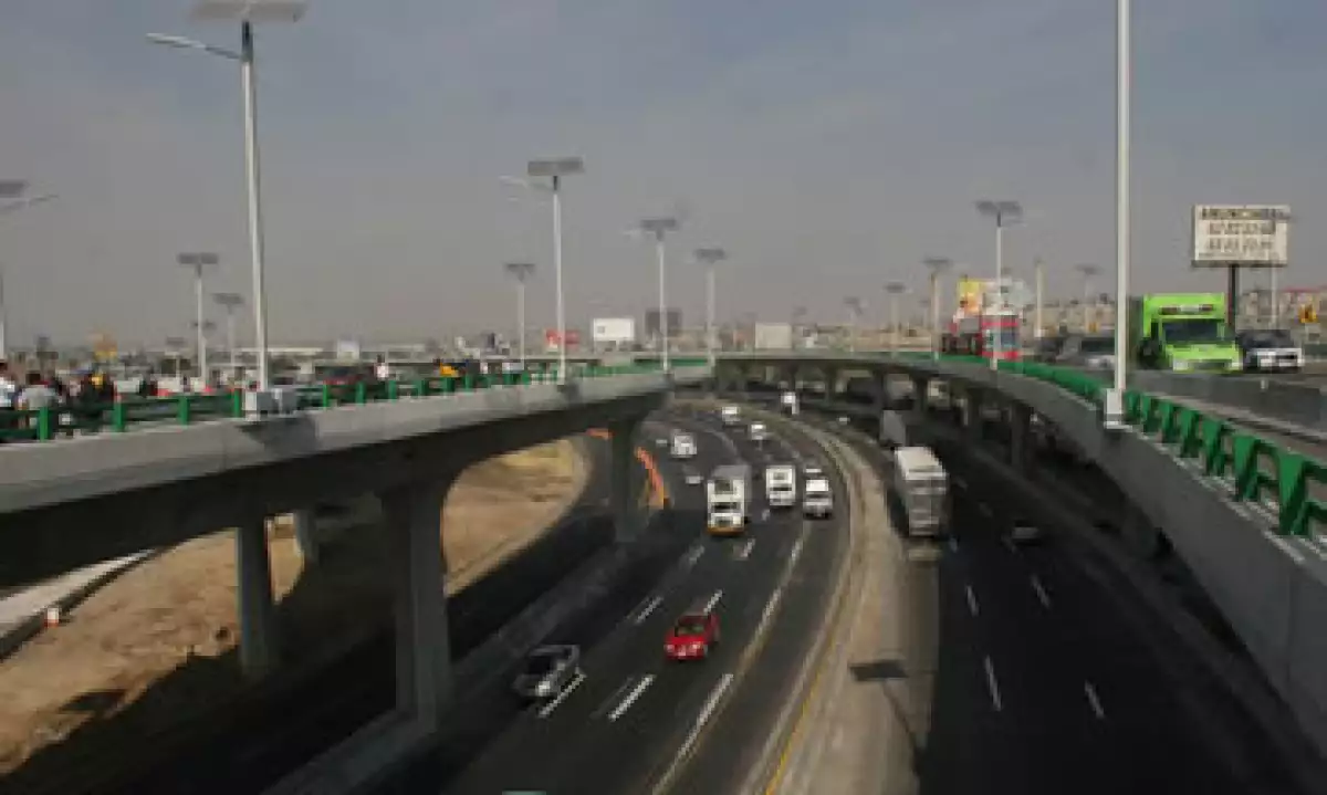 La difusión de los audios llevó a que las acciones de la constructora cayeran 22% en dos días. (Foto: Cuartoscuro )