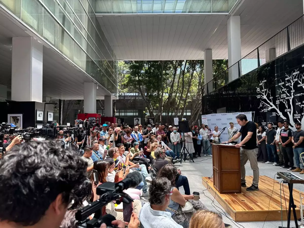 Evento Guionistas por todas partes, en solidaridad con la WGA y los y las guionistas del mundo.