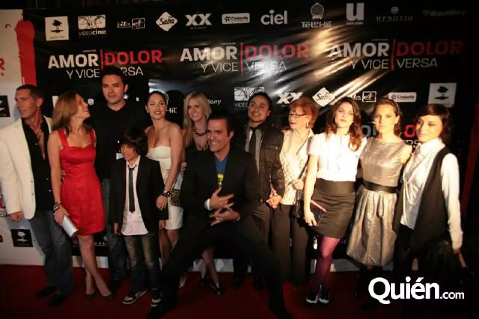Alfombra Roja Amor Dlor y Viceversa