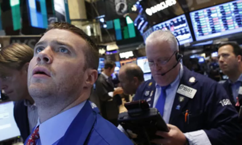 En la semana el Dow Jones subió 0.9%, el S&P 500 sumó 0.8% y el Nasdaq avanzó 0.4%. (Foto: Reuters)