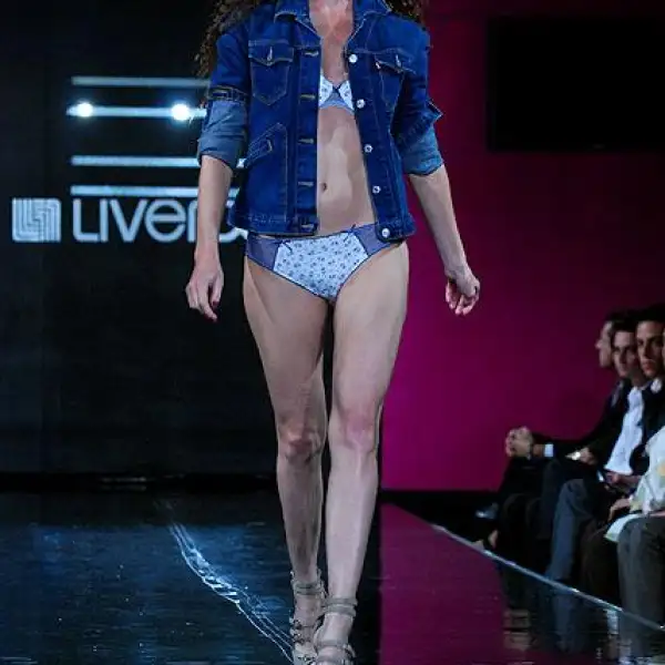 PASARELA LENCERIA LIVERPOOL