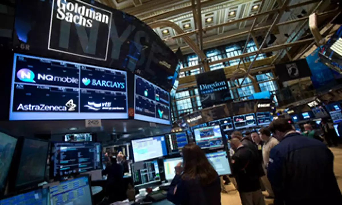 El Dow Jones cae 0.35% al inicio de la jornada. (Foto: Reuters )