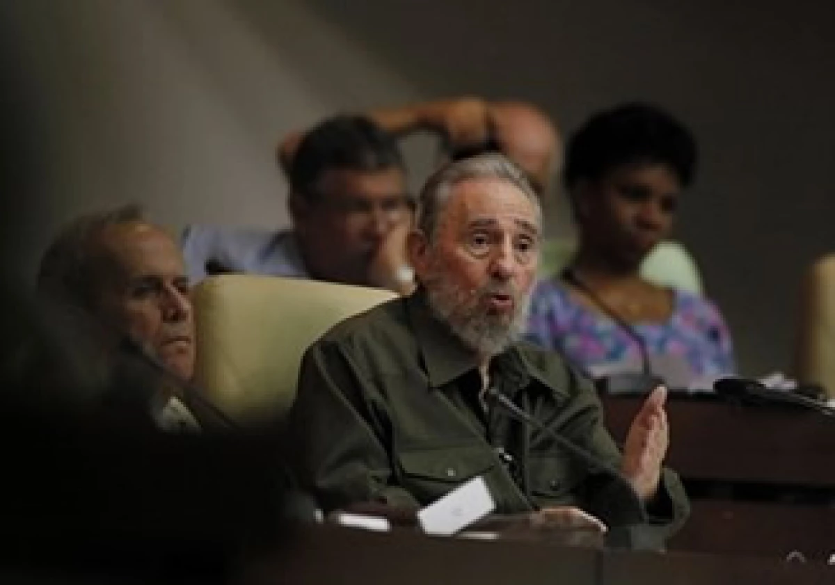 Fidel Castro contó que ha tenido varias reuniones con Carlos Slim, y que incluso le regalo una televisión “de las más modernasâ€. (Foto: AP)