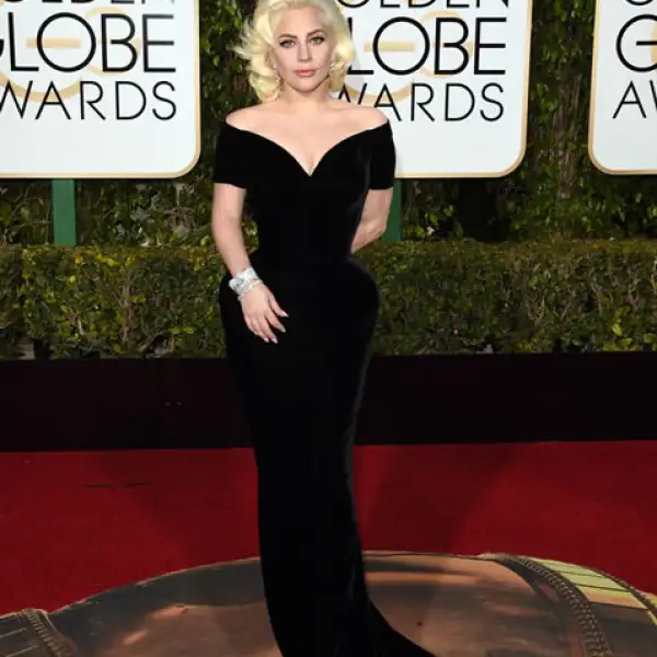 Lady Gaga en Versace.