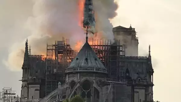 Incendio Notre Dame