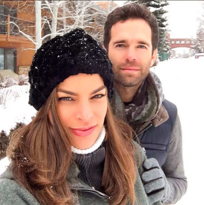 Faltando unas semanas para dar el "Sí, acepto" a Alejandro Hank Amaya, la empresaria ya afina detalles de su look para el gran día.